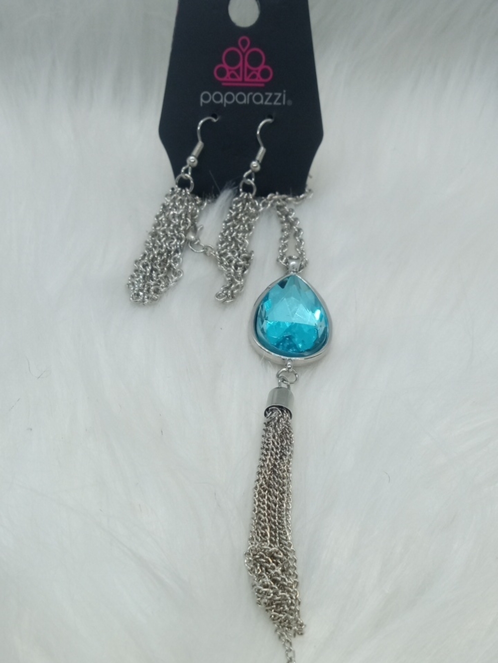 PAPARAZZI NECKLACE SET